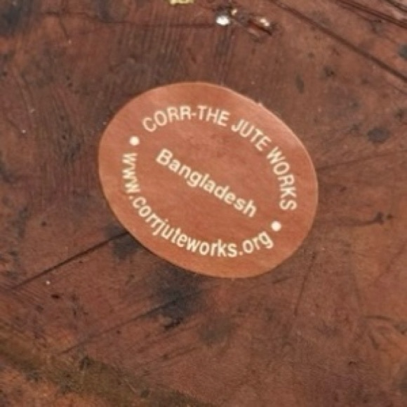 Corr-the jute works-handcrafted wall Cross with candle alter-rustic - Picture 10 of 10